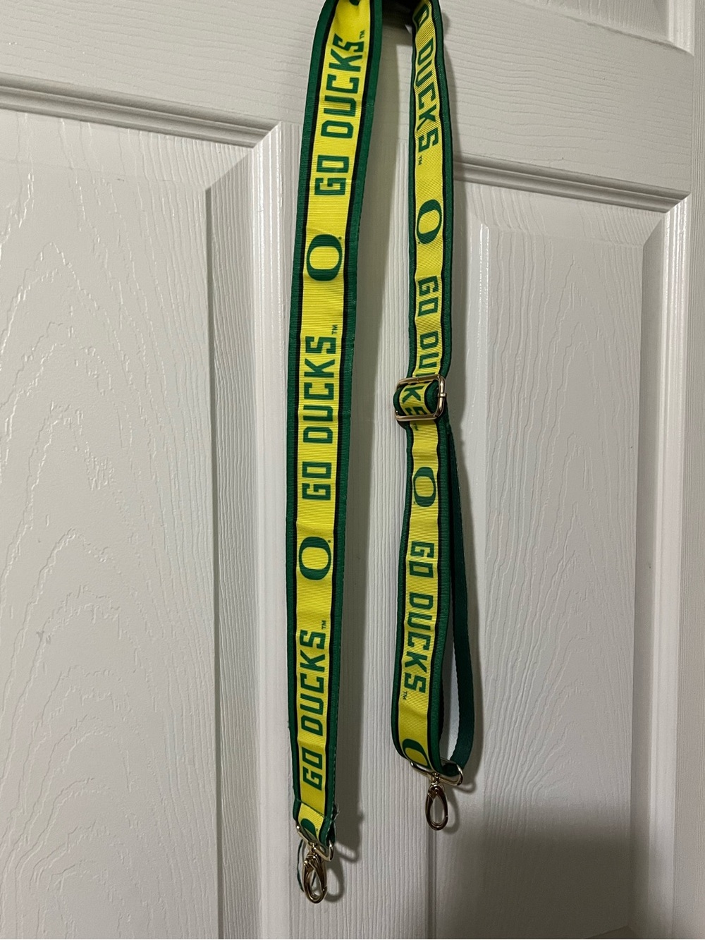 Desden Oregon Ducks Patterned 1.5" Purse Strap. Green n yellow GO DUCKS design.